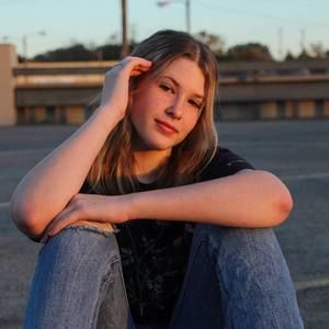 Meet your Posher, Alana